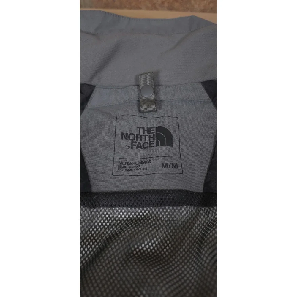 The North Face Mens Thermoball Eco Snow Triclimate Jacket Medium Gray Shell